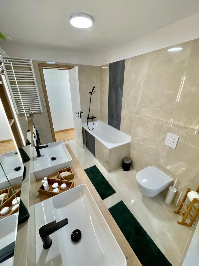 Apartamento Centropolitan Penthouse #Jacuzzi #Freeparking Budapest Exterior foto